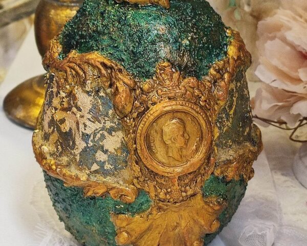 Ellegant Egg
