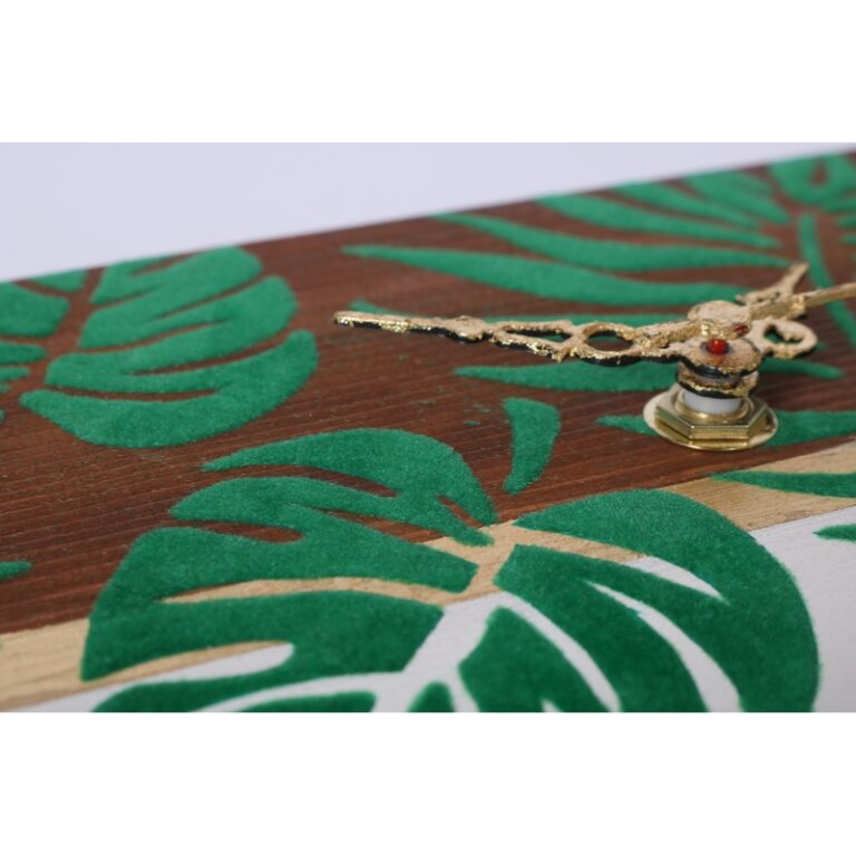 velvet powder light green on a clock 2 pentart veloudinh skonh efe veloudou eidh xeirotexnias